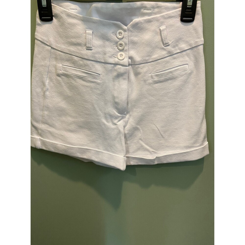 Love Nation white shorts size M